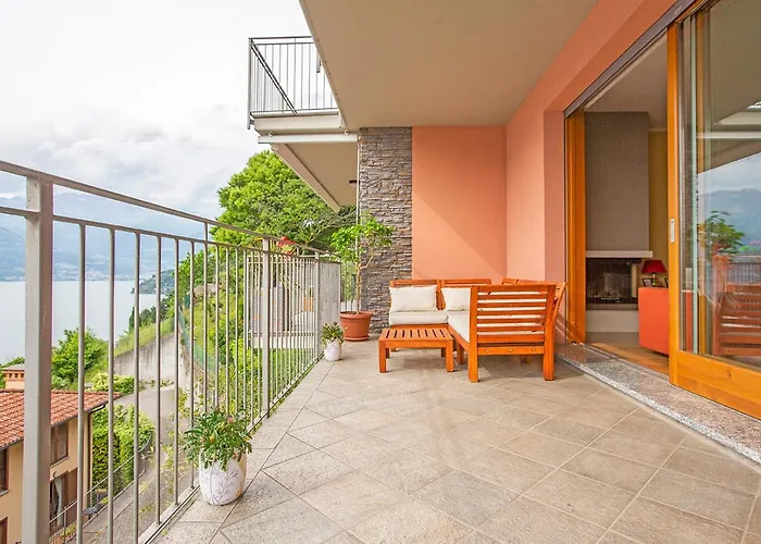 Lägenhet La Breva - Terrazzo Panoramico Vista Di Dorio